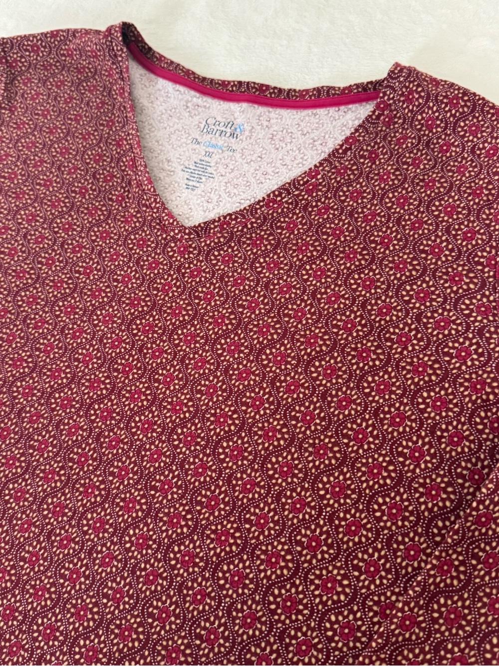 Croft & Barrow Women's V-Neck Floral Print Top in Burgundy 100% Cotton